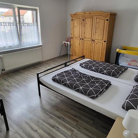זירנדורף Ferienhaus Bauer מראה חיצוני תמונה